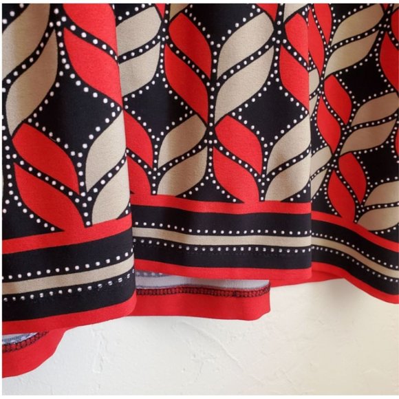 Ruby Rd. Favorites top Size M Black tan red print with tan textured dots - Picture 4 of 7